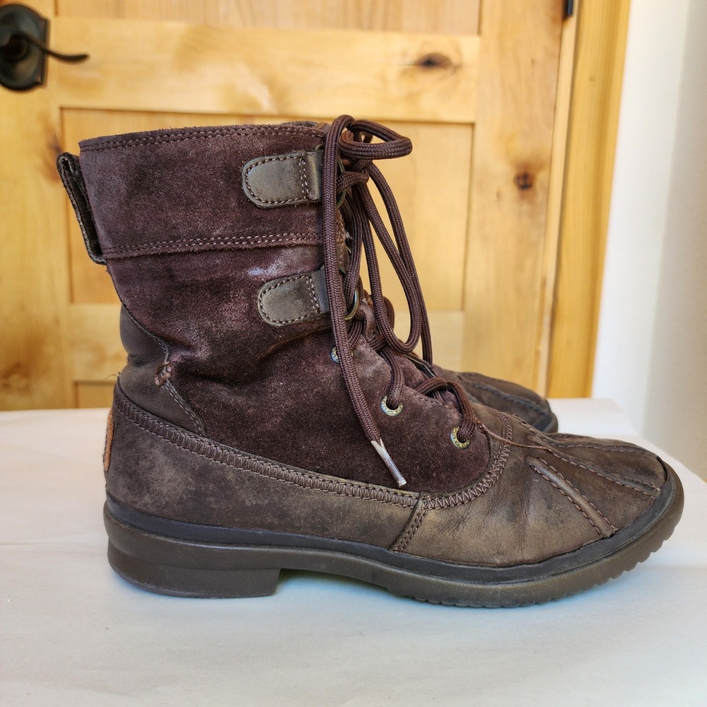 UGG Sz 7.5 Brown Suede Azaria Stout Waterproof Duck Boots Fall Quiet Luxury Boho